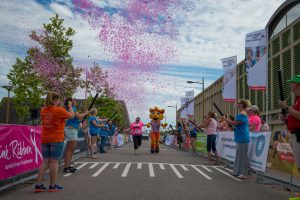 van hanswijk ladies run utrecht 2017 dranghekken hekken finish huren